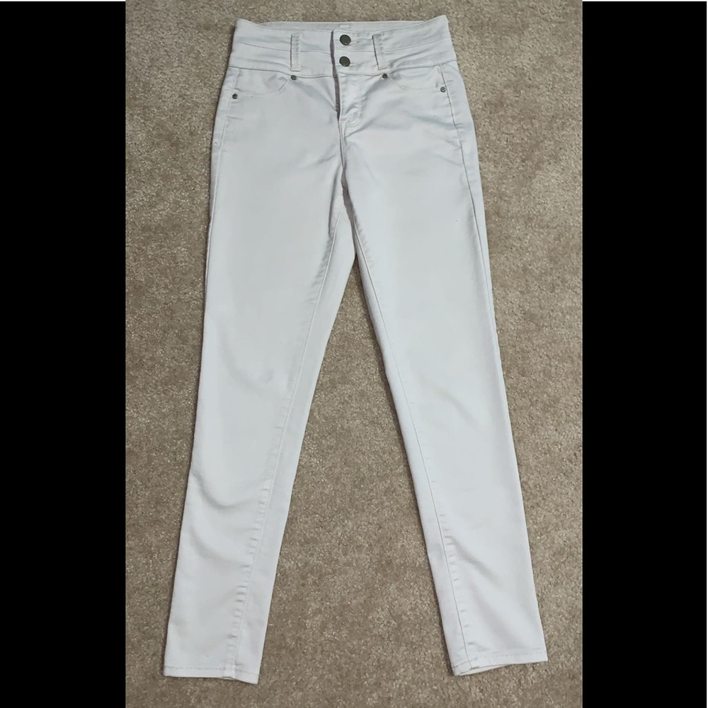 High-waisted off-white Jeans